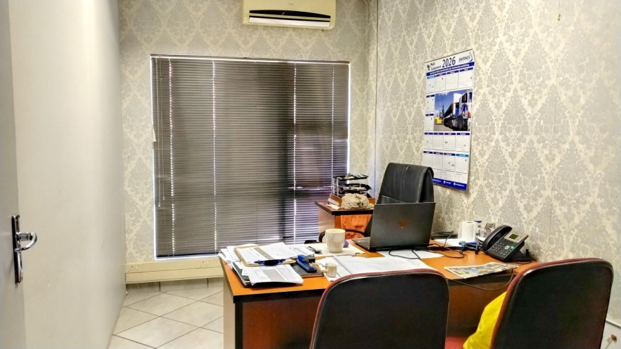 To Let Commercial Property for Rent in Safari Gardens North West